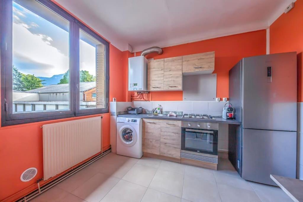 Appartement Au Bord De La Leysse A Chambéry Dış mekan fotoğraf