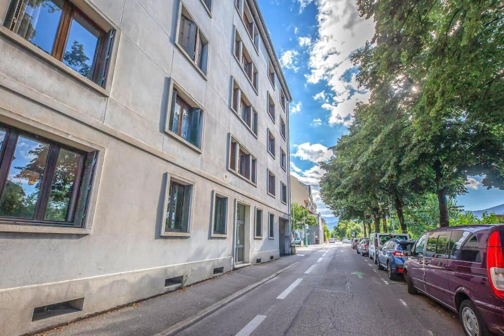 Appartement Au Bord De La Leysse A Chambéry Dış mekan fotoğraf